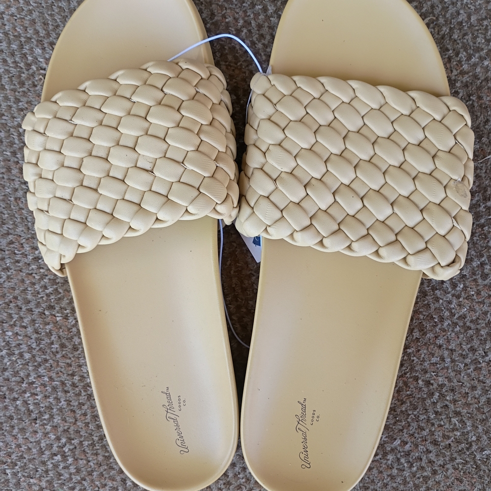 Universal Thread Braided Slide Sandals in Cream